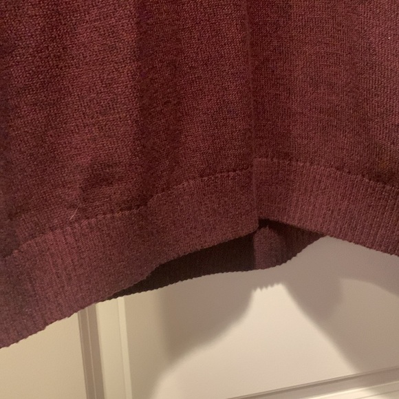 IZOD Mens Burgundy Sweater - Picture 5 of 6